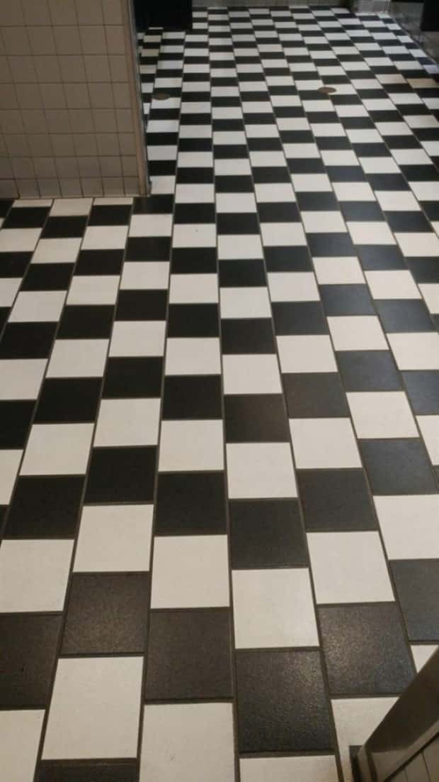 Wild Floor Designs That Trick Eyes (20 photos)