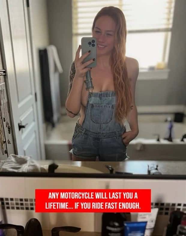 Hot Girls Featuring Jokes #8 (24 photos)