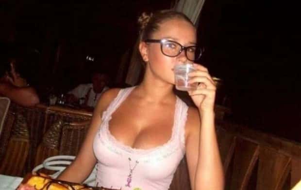 girls with glasses 22 Hot Girls with Glasses #27 (22 photos)