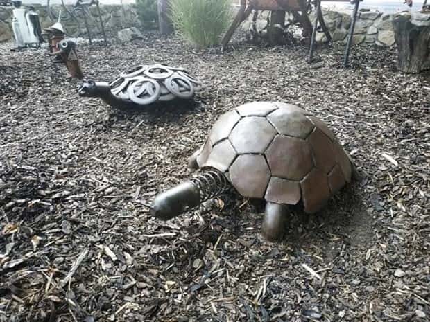 Kovozoo Zoo With Metal Animals (27 photos)