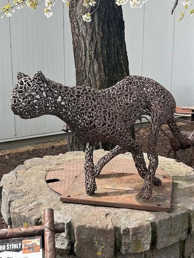 Kovozoo Zoo With Metal Animals (27 photos)