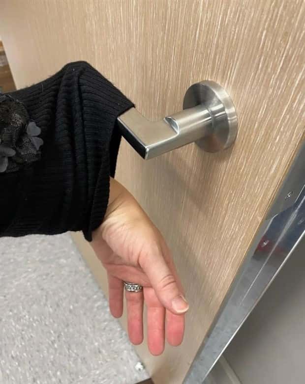 short people 16 Being Short Is a Full Time Problem (24 photos)