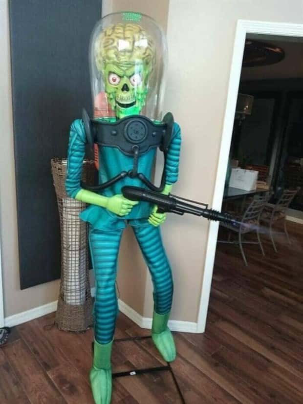 strange thrift store things 3 Strange Things Found in Thrift Stores #28 (20 photos)