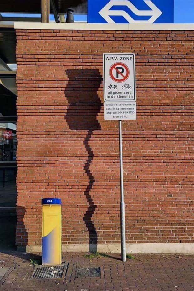 Funny Reality Fails That Feel Like Glitches (23 photos)