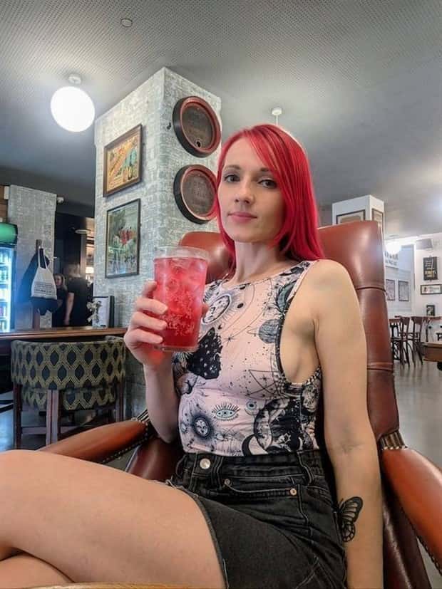 Handsome Girls in Short Shorts #6 (24 photos)