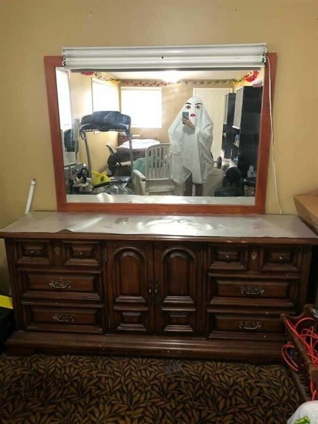 invisible mirror sellers 12 Invisible Mirror Sellers Strike Again (23 photos)