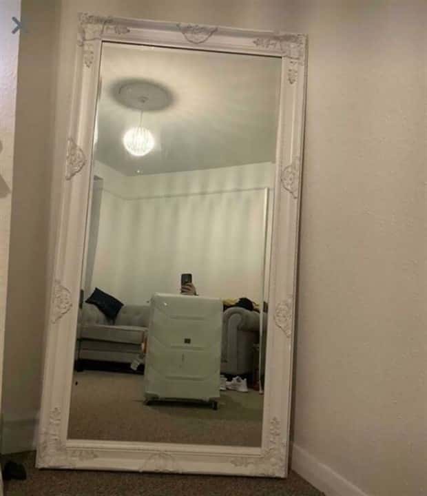 invisible mirror sellers 23 Invisible Mirror Sellers Strike Again (23 photos)