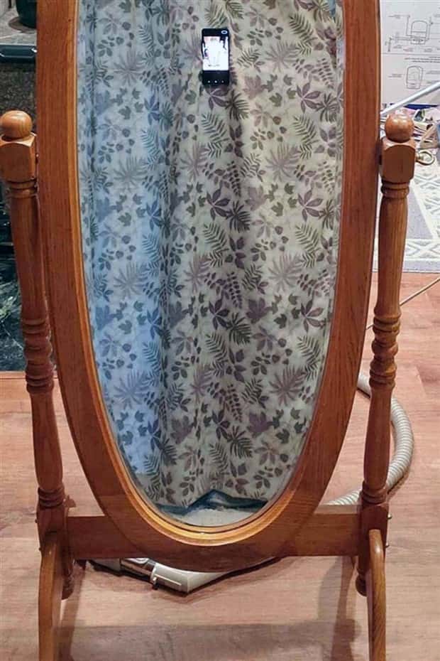 invisible mirror sellers 6 Invisible Mirror Sellers Strike Again (23 photos)