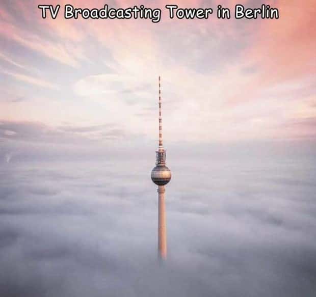 Interesting Pictures with Captions #164 (24 photos)