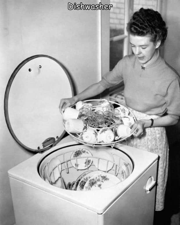 Interesting Pictures with Captions #164 (24 photos)