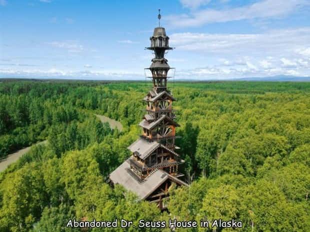 Interesting Pictures with Captions #164 (24 photos)