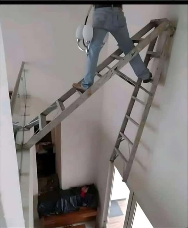 safety fails 1 Ridiculous Safety Fails #22 (25 photos)