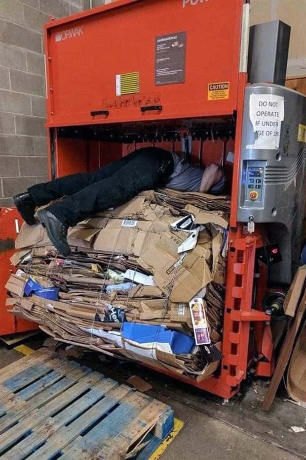 safety fails 3 Ridiculous Safety Fails #22 (25 photos)