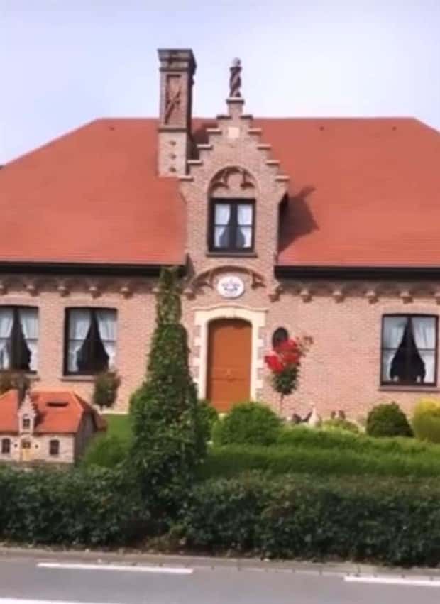 Ridiculously Strange Belgian Houses #11 (31 photos)