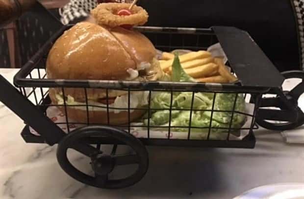 Very Strange Food Serving #25 (21 photos)