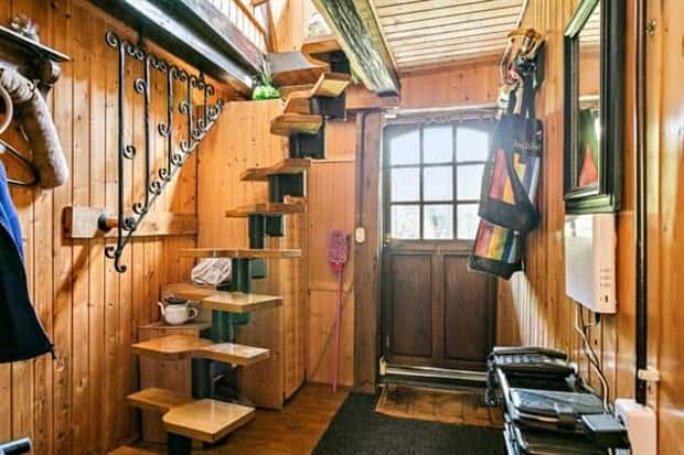 When Stair Designs Go Full Wild (33 photos)