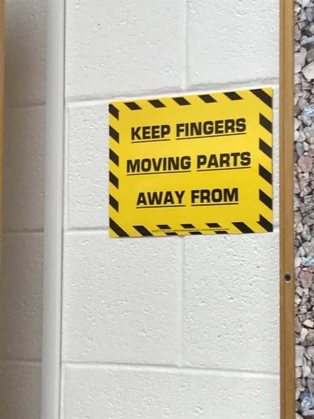 Badly Designed Signs That Fail Hard (26 photos)
