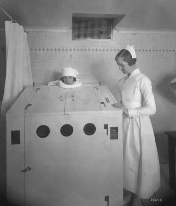 Creepy Medical Devices of the Past (23 photos)