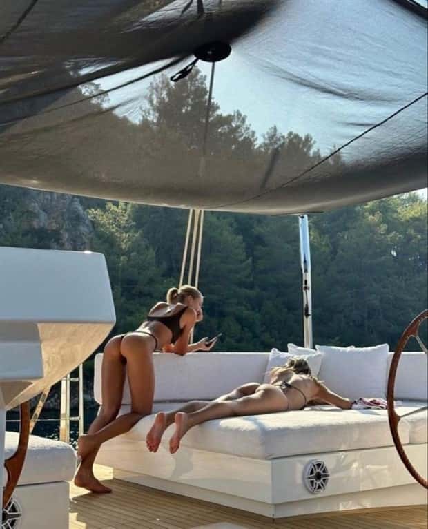 A Little Fun for Adults #414 (23 photos)