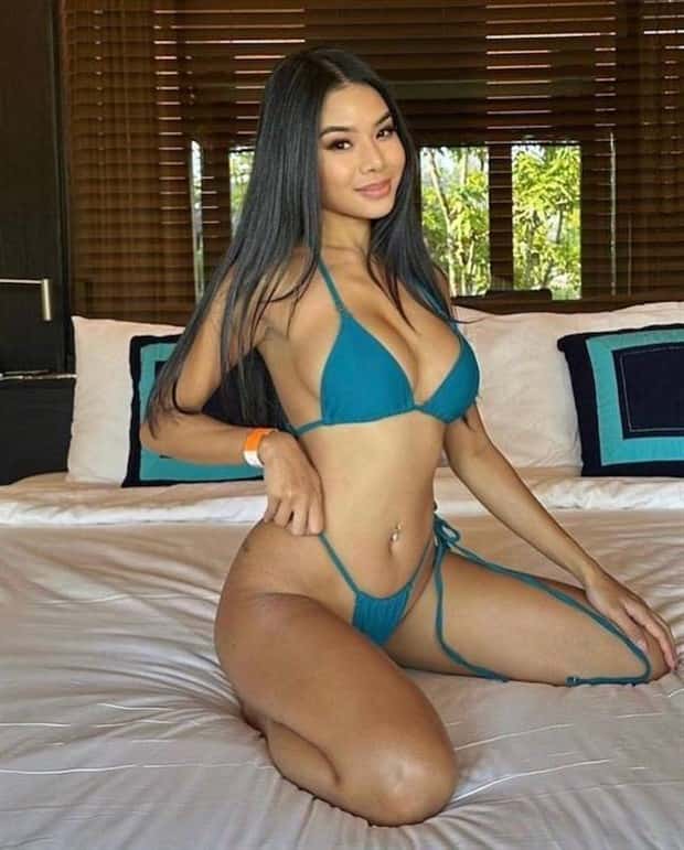 Hot Asian Girls #72 (22 photos)