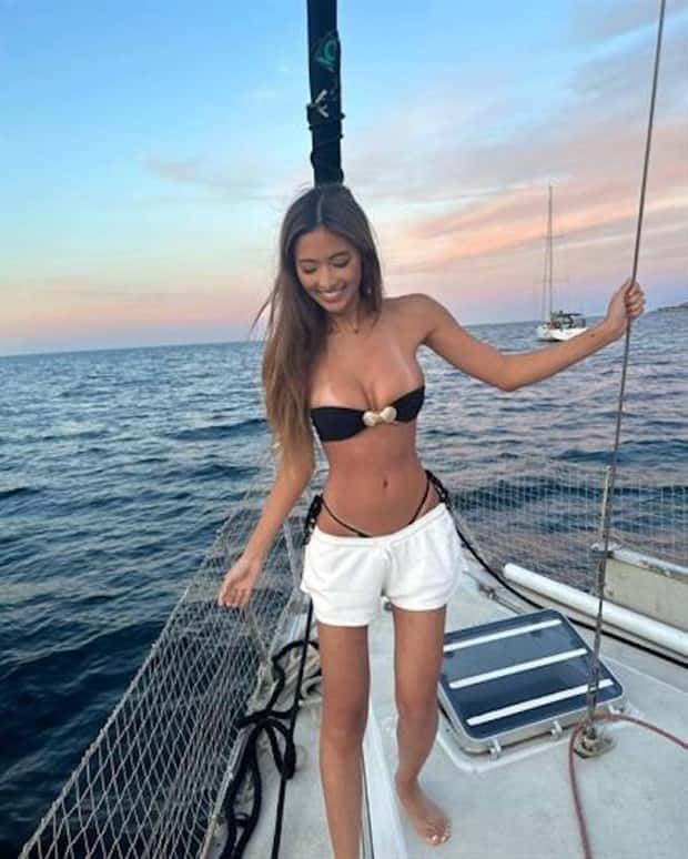 Hot Asian Girls #72 (22 photos)