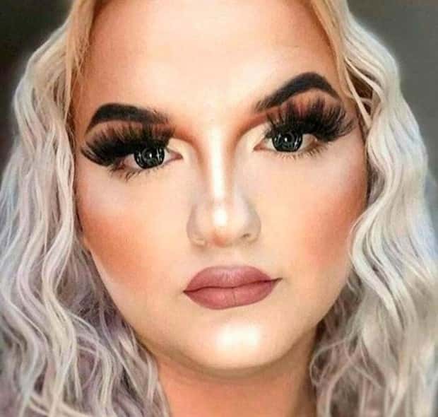 makeup fails 20 When Makeup Makes Girls Look Worse (20 photos)