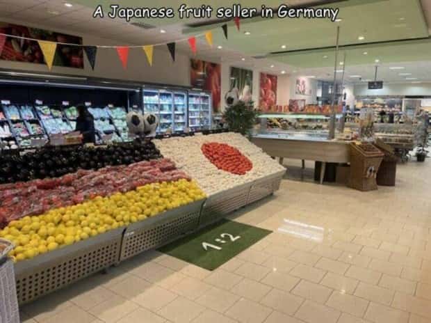 Interesting Pictures with Captions #166 (23 photos)