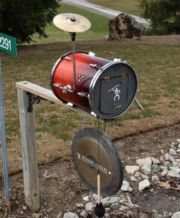 Quirky Mailboxes With Creative Charm (22 photos)
