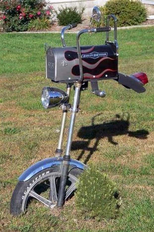 Quirky Mailboxes With Creative Charm (22 photos)