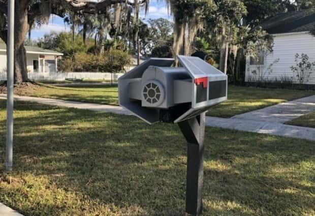 Quirky Mailboxes With Creative Charm (22 photos)