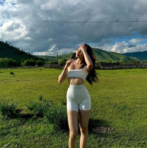Hot Girls from Mongolia #2 (32 photos)