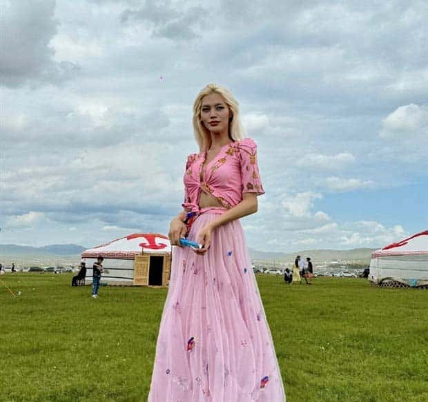 Hot Girls from Mongolia #2 (32 photos)