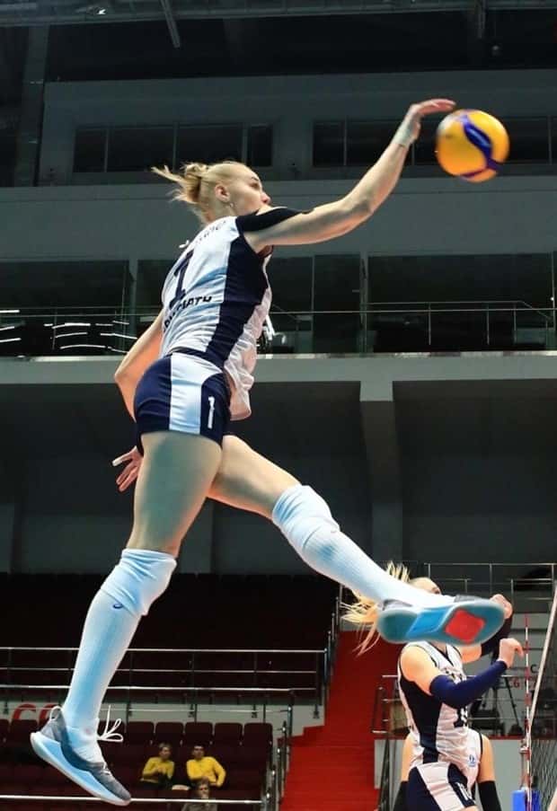 Sporty Girls are Hot #2 (25 photos)