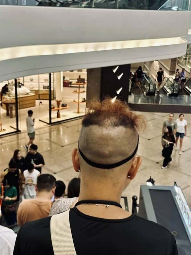 Strange Haircuts that Cannot Go Unnoticed #37 (23 photos)