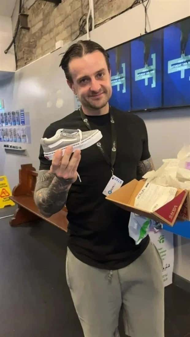 annoying moments 17 Painfully Annoying Moments We All Know (22 photos)