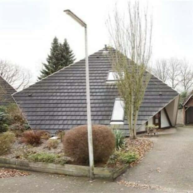 Strange Dutch Houses #3 (22 photos)