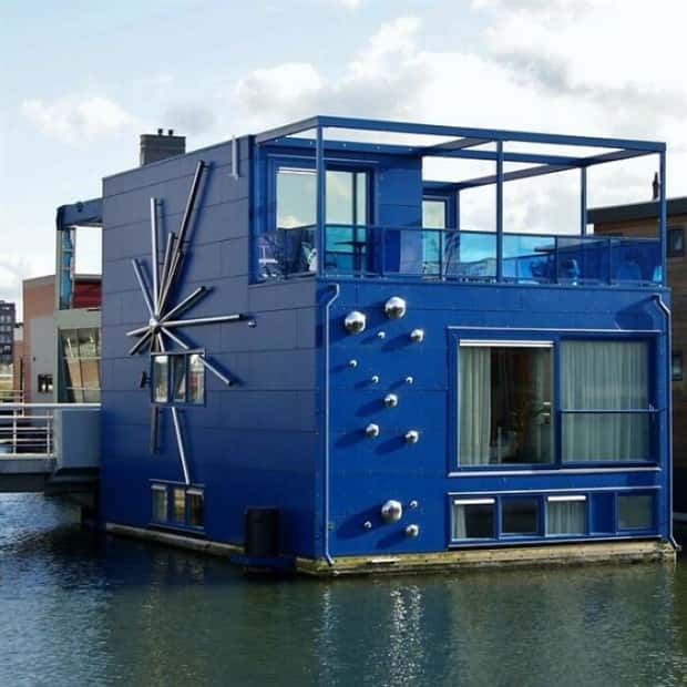 Strange Dutch Houses #3 (22 photos)