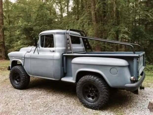 custom trucks 17 Powerful Custom Trucks That Rule The Roads (33 photos)