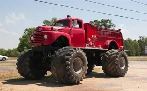 custom trucks 22 Powerful Custom Trucks That Rule The Roads (33 photos)