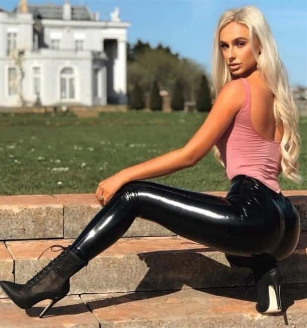 hot girls in latex and leather outfits 4 Hot Girls in Latex and Leather #59 (20 photos)
