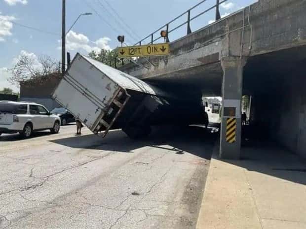 Pricey Fails That Still Hurt (23 photos)