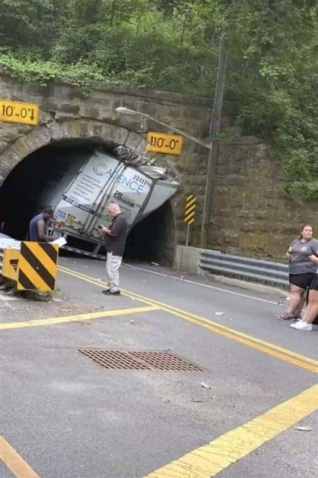 Pricey Fails That Still Hurt (23 photos)