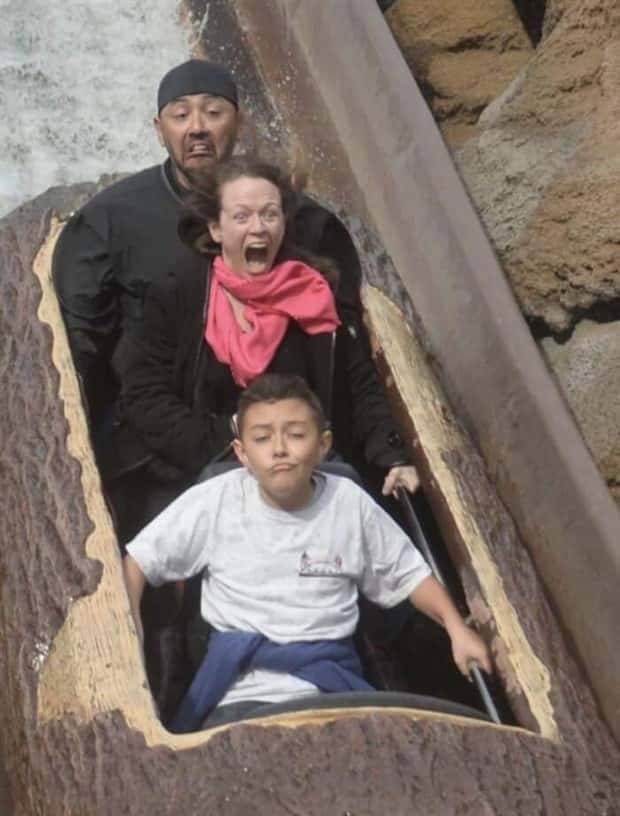Hilarious Reactions on Rollercoaster Drops (37 photos)
