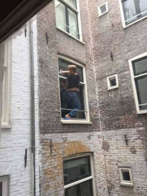 safety fails 13 Ridiculous Safety Fails #23 (26 photos)