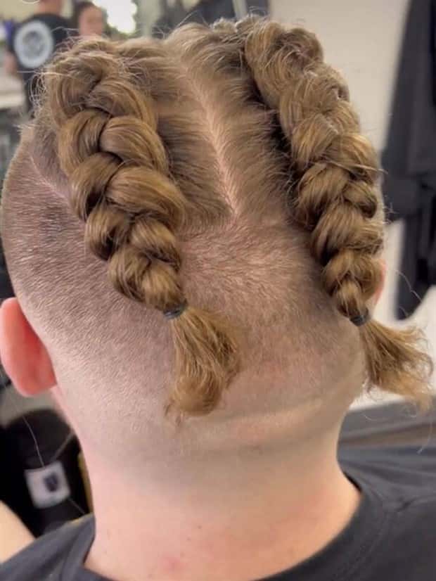 Strange Haircuts that Cannot Go Unnoticed #38 (25 photos)