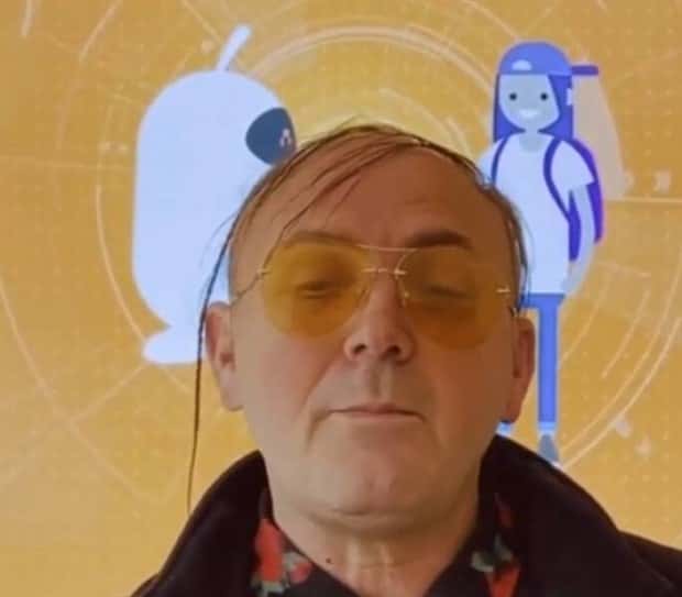 Strange Haircuts that Cannot Go Unnoticed #38 (25 photos)