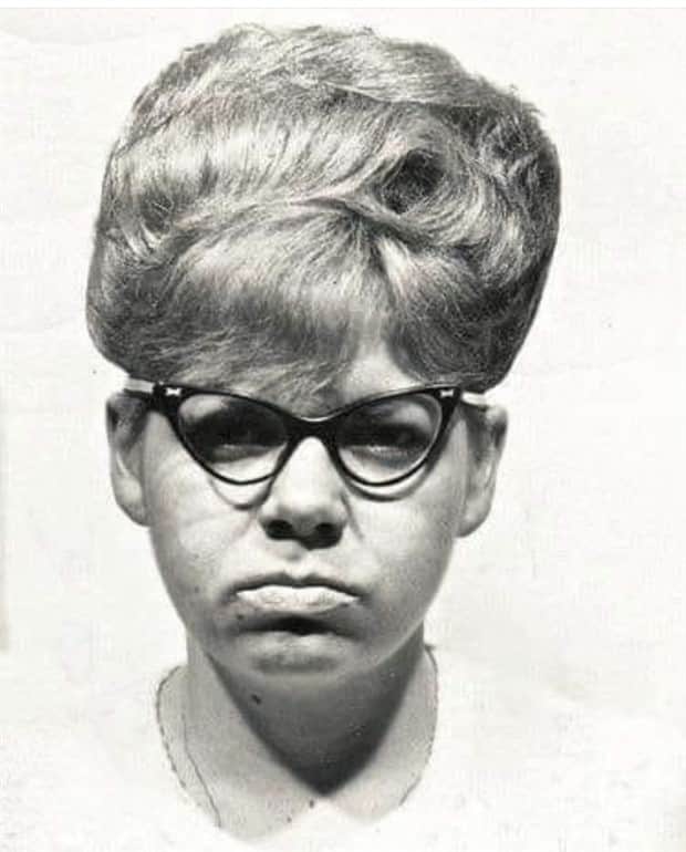 1960s hairstyles 10 1960s Hairstyles That Can Stay Retired (25 photos)