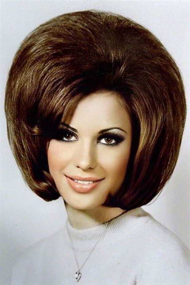 1960s hairstyles 19 1960s Hairstyles That Can Stay Retired (25 photos)