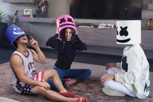 Photoshop Genius Joins Celeb Life (23 photos)