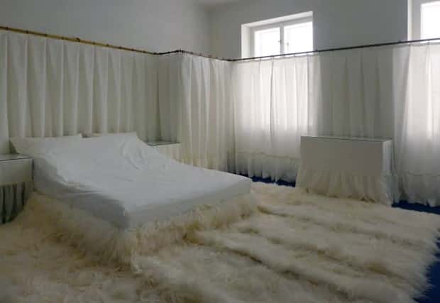 Unusual Bedrooms That Redefine Sleep (25 photos)